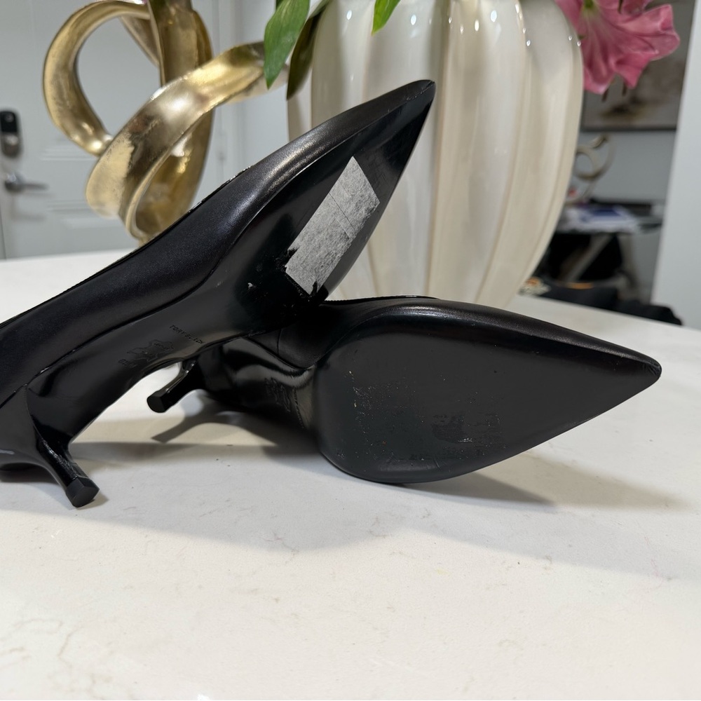 Tory Burch Vintage Leather Pointed Heels Size 6.5 Designer Pumps - Picture 7 of 7